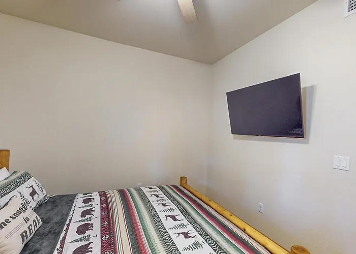 The Mountain View Escape *